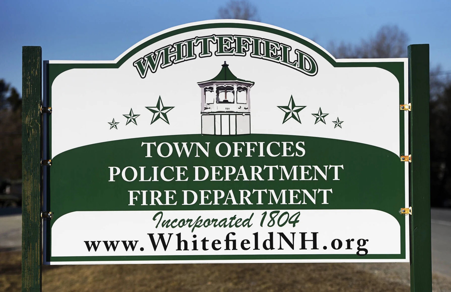 Whitefield town offices, police department and fire department sign